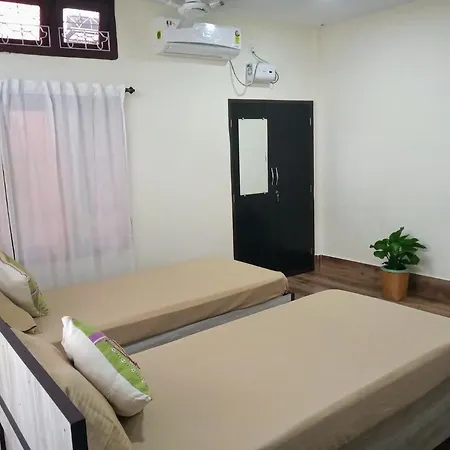 Globetrotters Homestay Jorhat Exterior photo
